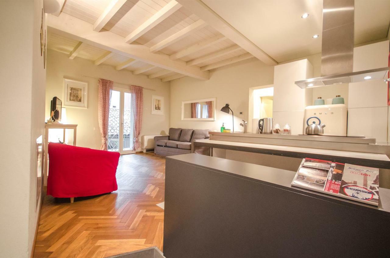 Azeglio Apartment, A Due Passi Da Piazza Maggiore Μπολόνια Εξωτερικό φωτογραφία