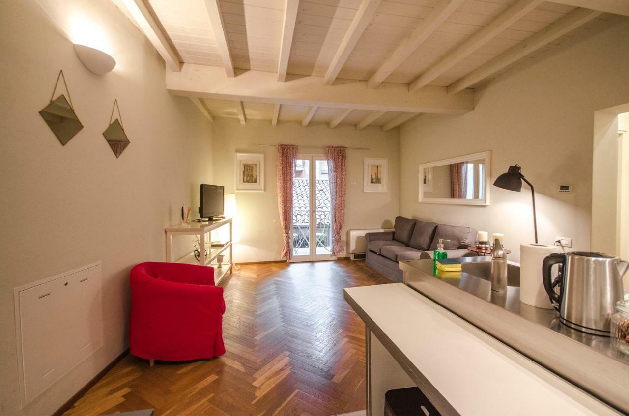 Azeglio Apartment, A Due Passi Da Piazza Maggiore Μπολόνια Εξωτερικό φωτογραφία