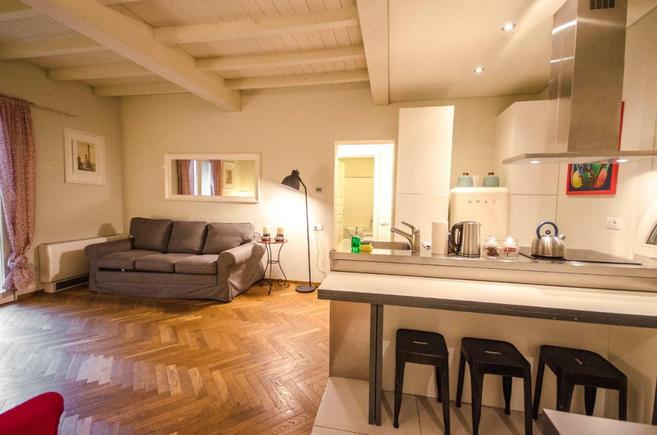Azeglio Apartment, A Due Passi Da Piazza Maggiore Μπολόνια Εξωτερικό φωτογραφία